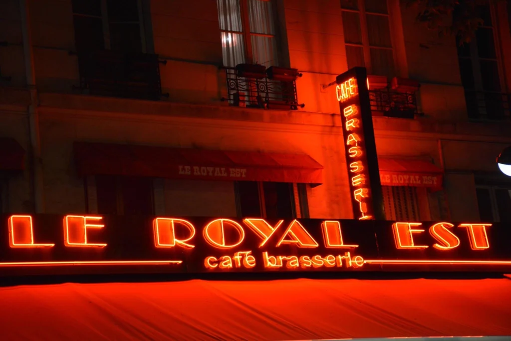 LE ROYAL EST