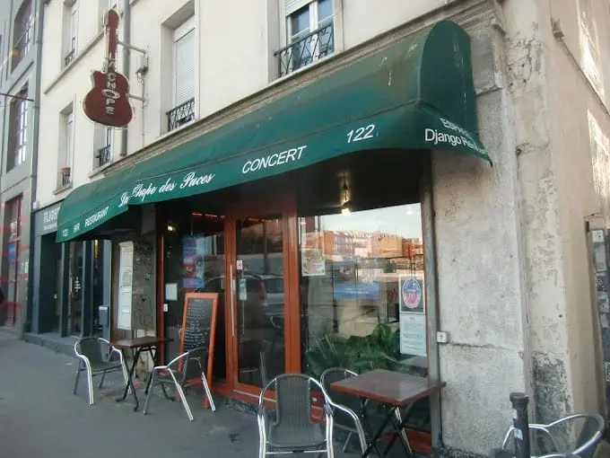 LA CHOPE DES PUCES